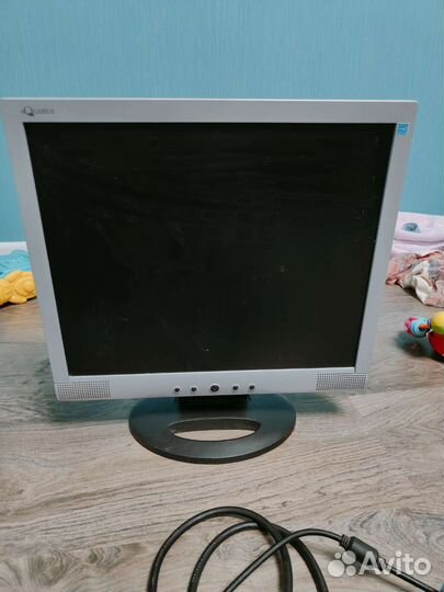 Монитор Aquarius 17