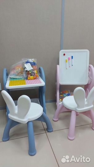 Мольберт, лего стол и стульчик 3 в 1 +конструктор