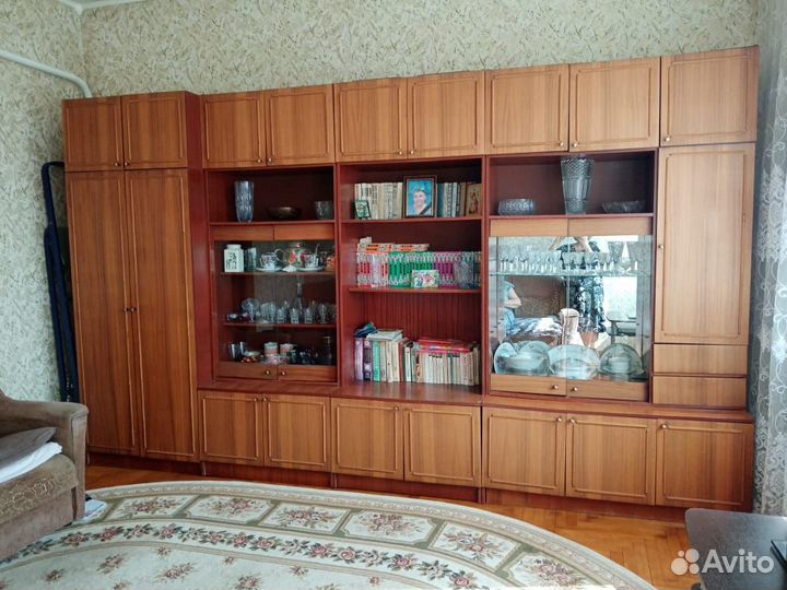 Стенка в гостиную