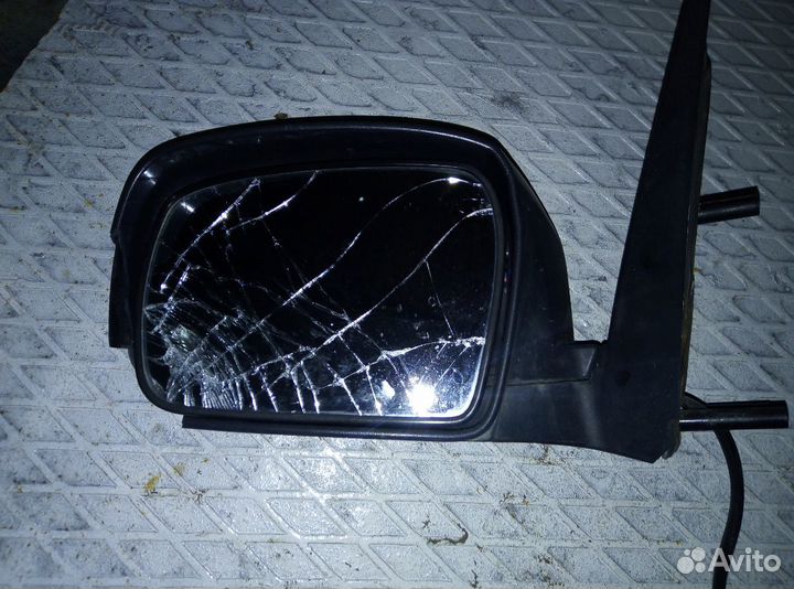 Зеркало левое на шевроле нива