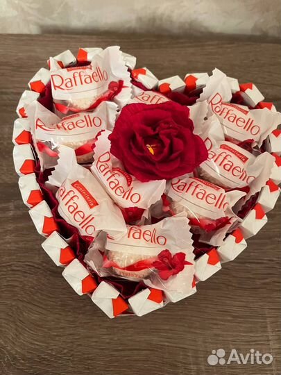 Подарок на 8 марта