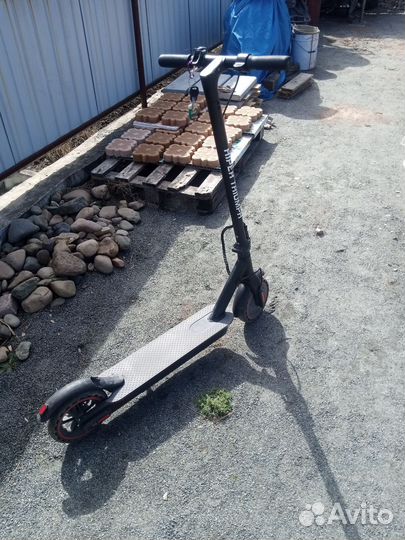 Электросамокат hiper triumph