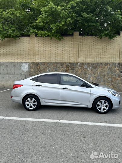 Hyundai Solaris 1.6 AT, 2012, 190 000 км