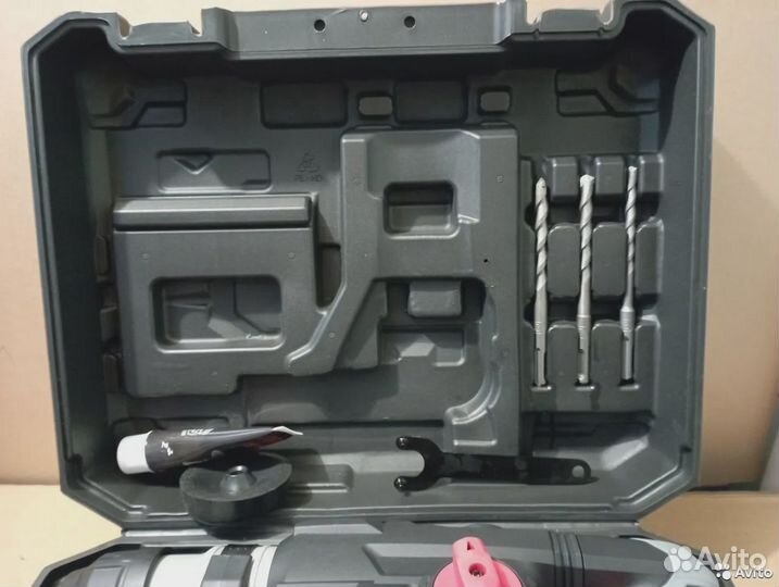 Перфоратор P.I.T 1500 вт 6 дж