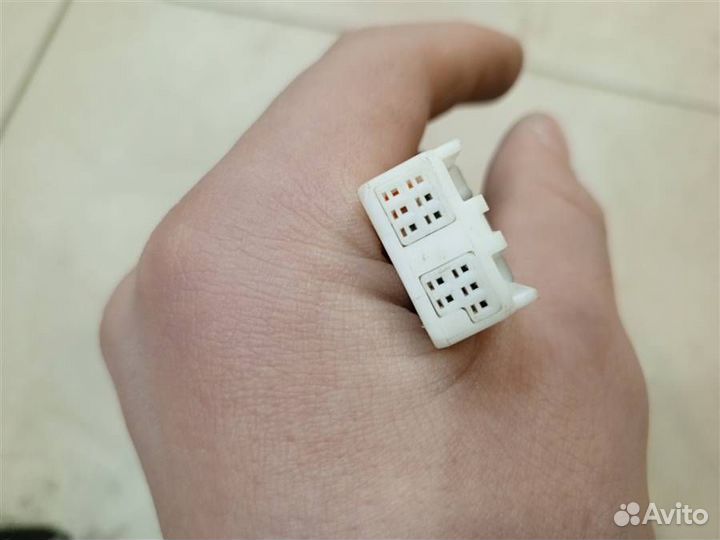 Зеркало левое Toyota Camry XV70 2017