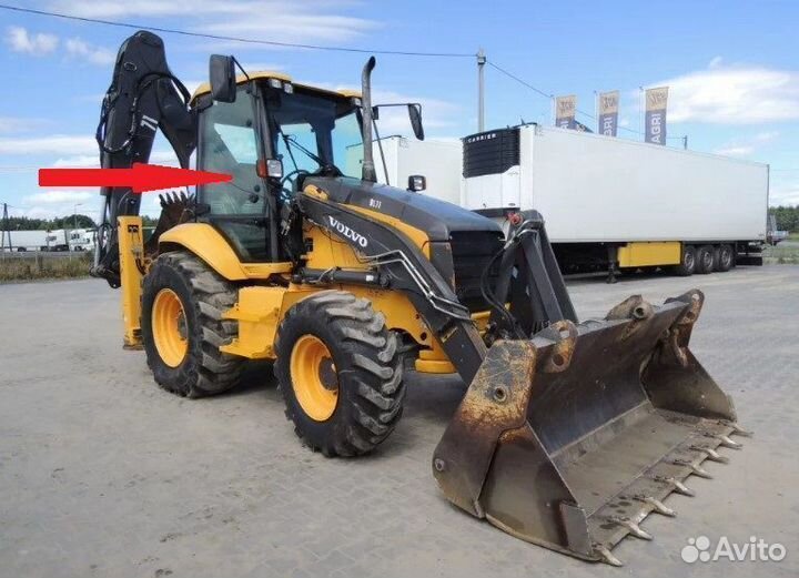 Стекло двери верхнее левое Volvo BL 61 71