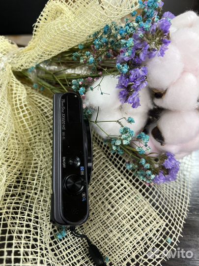 Компактный фотоаппарат canon