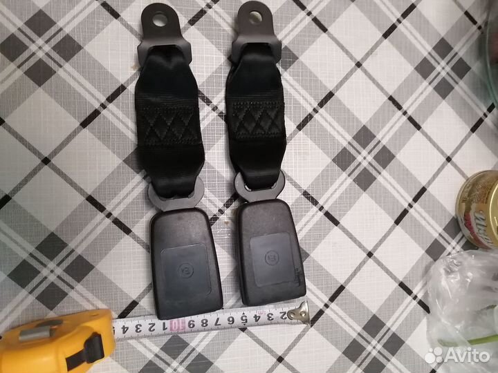 Ремни безопасности задние с замками