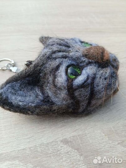 Кошка (ручная работа)