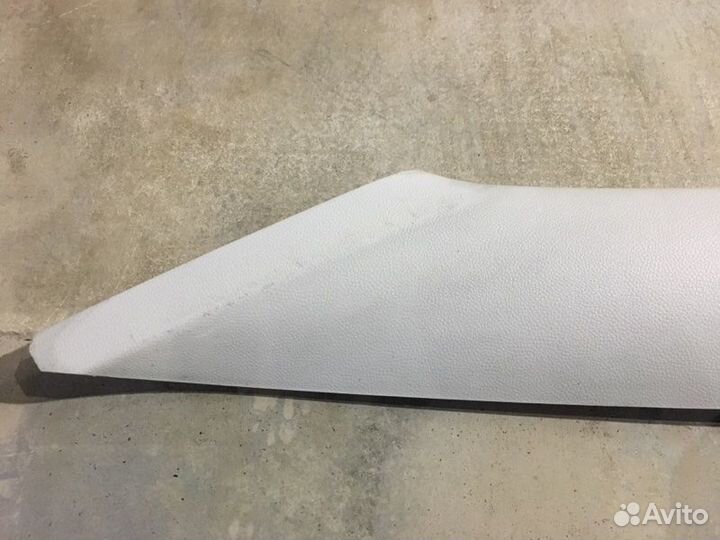 Обшивка стойки Skoda Yeti 1.2 CBZ 2010