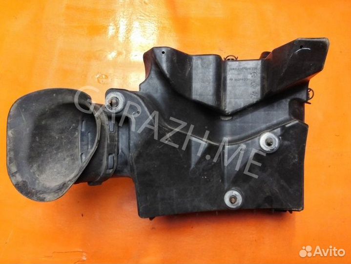 Корпус воздушного фильтра Cadillac Srx 2011