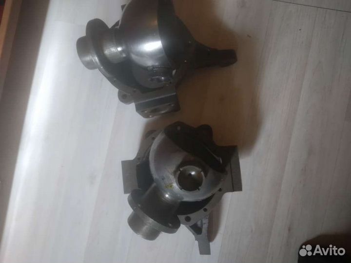 Поворотный кулак УАЗ