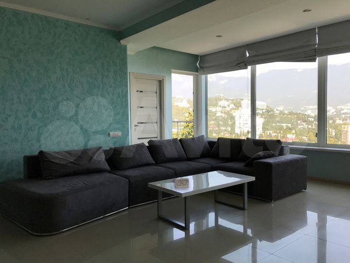 3-к. квартира, 100 м², 6/7 эт.