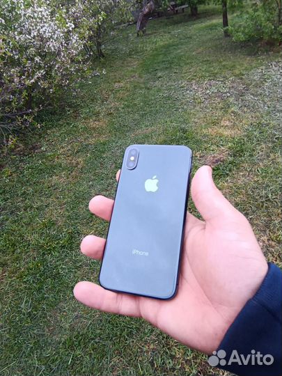 iPhone X, 64 ГБ