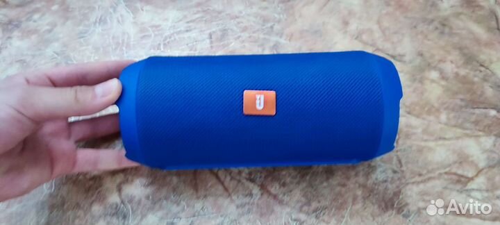 Портативная колонка jbl