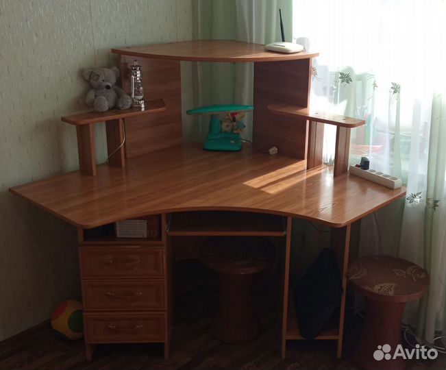 Компьютерный стол