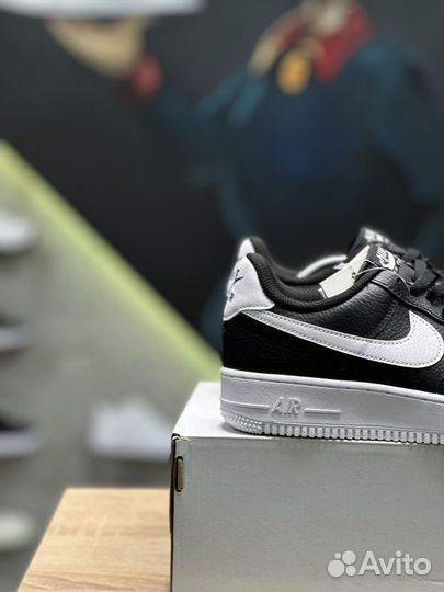 Кроссовки Nike