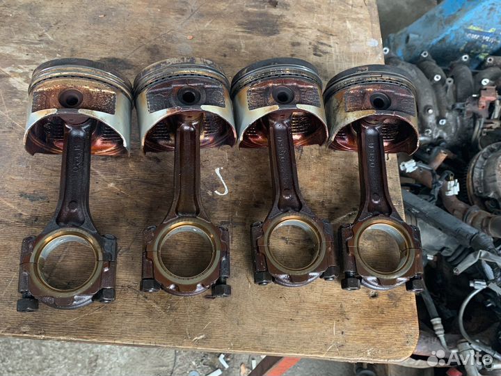 Поршень с шатуном toyota 4A-FE