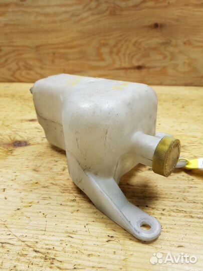 Бачок расширительный Nissan Avenir W10 SR18DE 1994