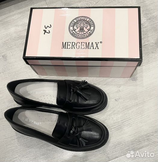 Лоферы женские 34