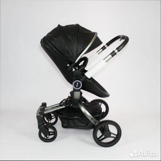 Детская прогулочная коляска