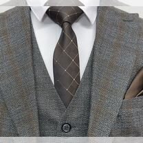 Мужской классический костюм, Москва