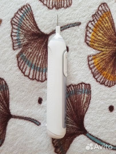 Электрическая зубная щетка Oral-B Genius 8900