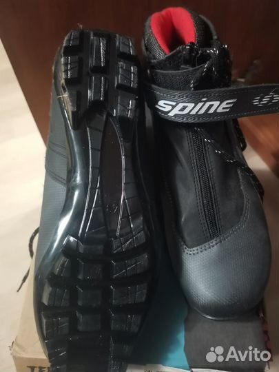 Ботинки лыжные