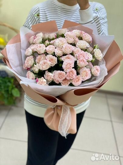 Шикарный букет роз