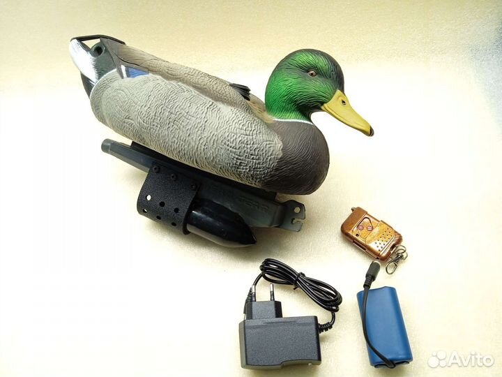 Махокрыл чучела уток плавают сами