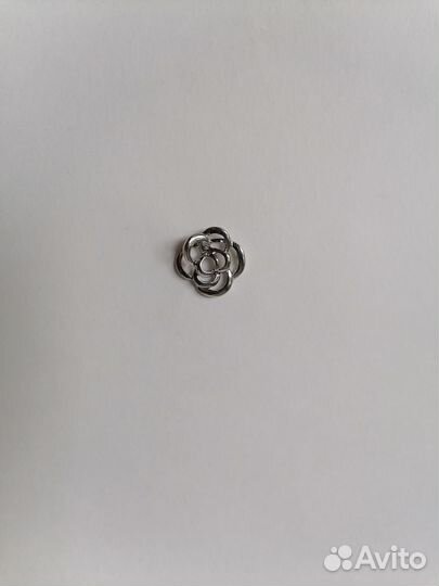 Брошки и кулон