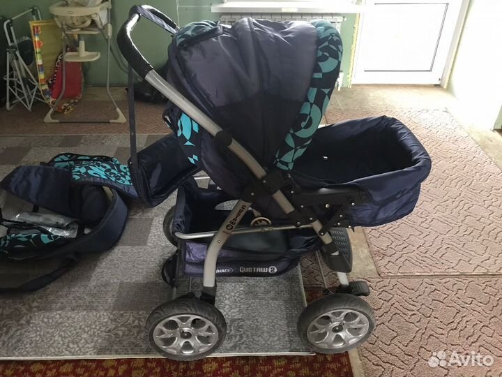 Прогулочная коляска
