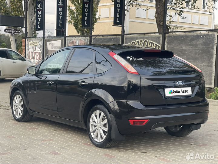 Ford Focus 1.6 AT, 2010, 158 000 км