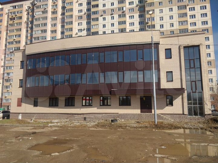 Здание,офис 1476 м²