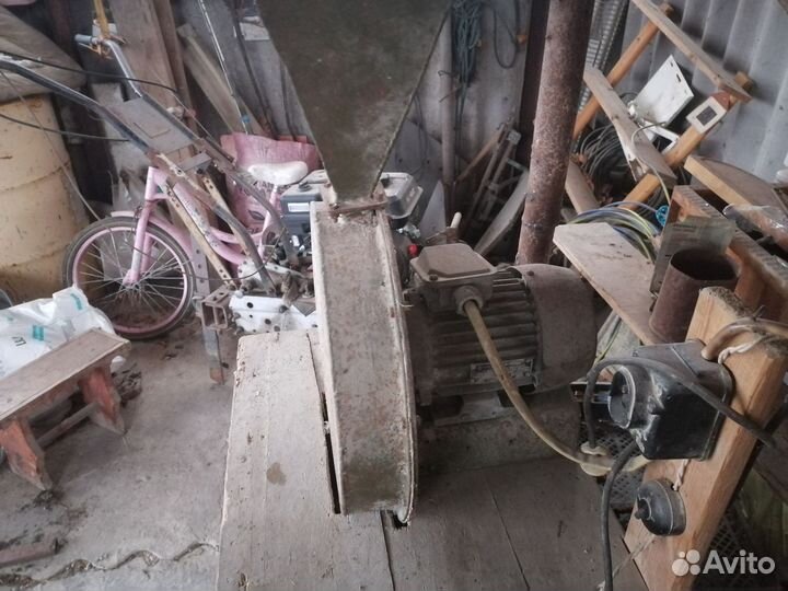 Крупорушка зернодробилка