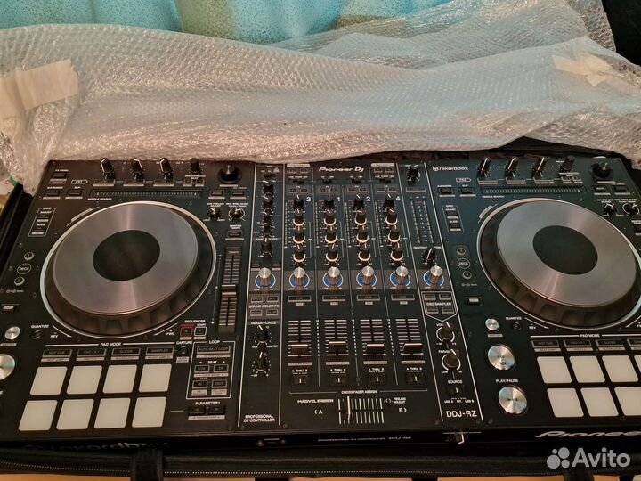 Pioneer RZ DJ контролер