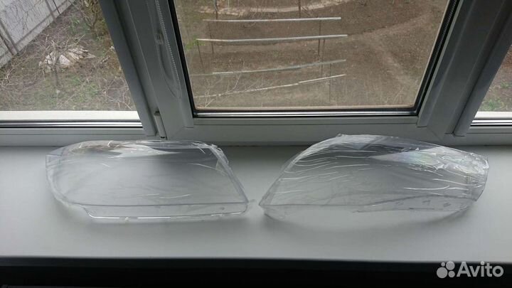 Стекла фар бмв Е90 Е91 2005-2012 галоген