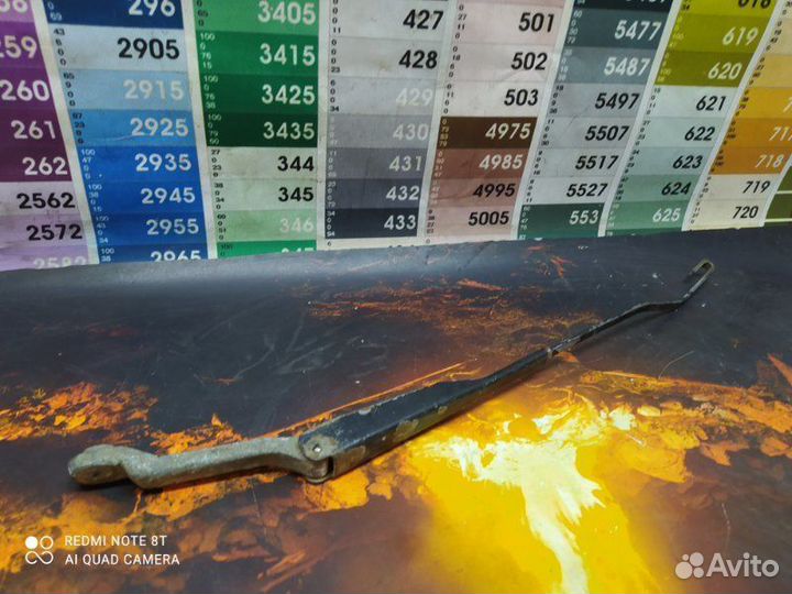 Поводок стеклоочистителя левый Renault Symbol 1