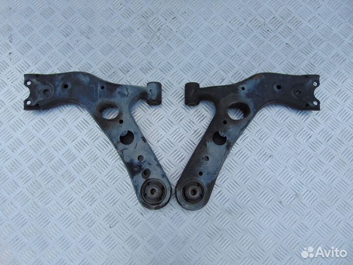 Рычаг передний Тойота Рав 4 40 кузов