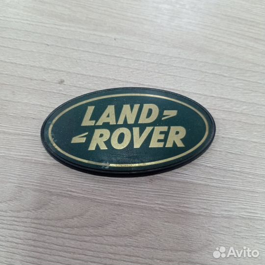 Эмблема Land Rover Freelander
