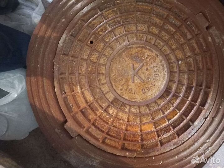 Люк чугунный