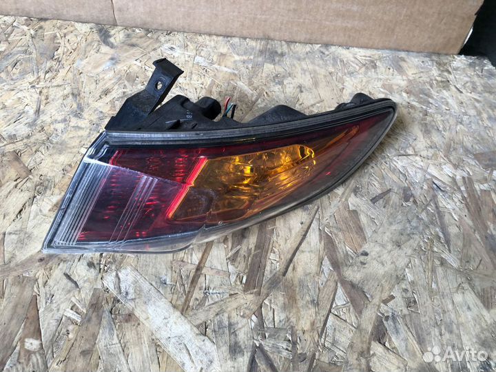 Фонарь в крыло задний правый honda civic 8 5d