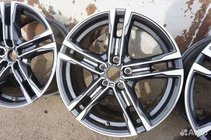 Комплект дисков R18 BMW Spoke 819M F40 F41