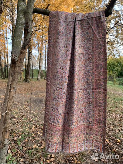 Шаль большая новая из Индии ручной работы