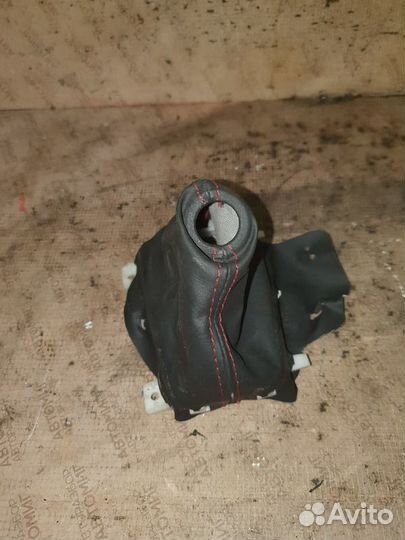 Кожух кулисы АКПП mazda 3 BM мазда