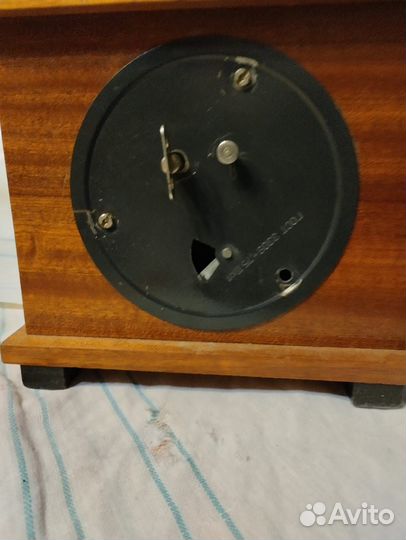 Часы настольные механические СССР