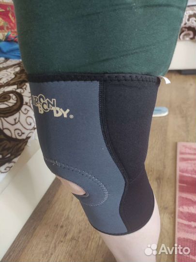 Наколенник ортопедический