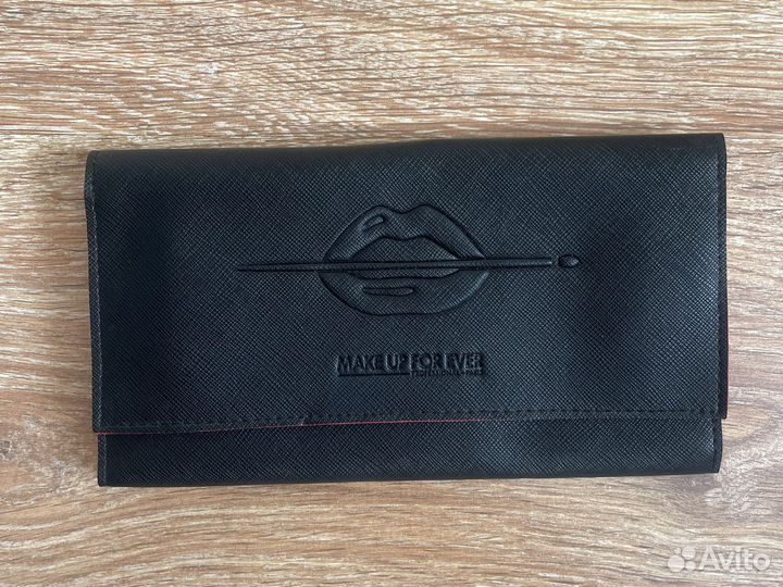 Оригинал футляр для кистей от Make-up For Ever