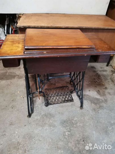 Швейная машинка 