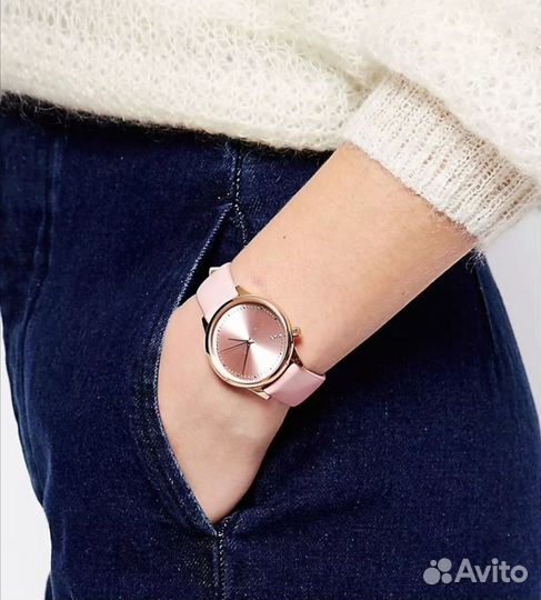 Часы женские пудрово-розовые